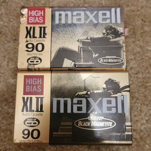 2 Maxell XL-II 90-minute Blank Audio Cassettes